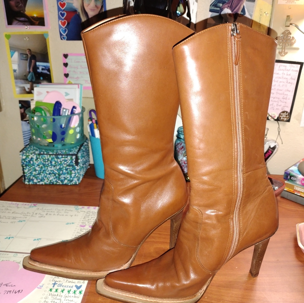BCBG maxazria Brown Boots
